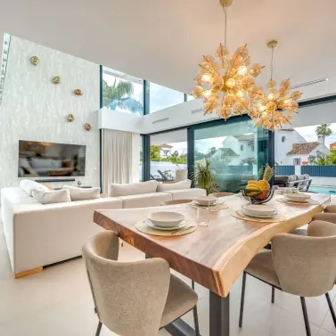 Oтдельно стоящая вилла R5040343