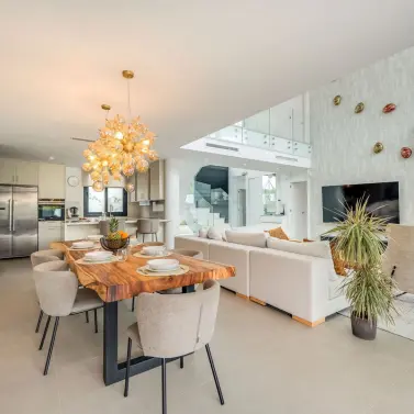 Oтдельно стоящая вилла R5040343