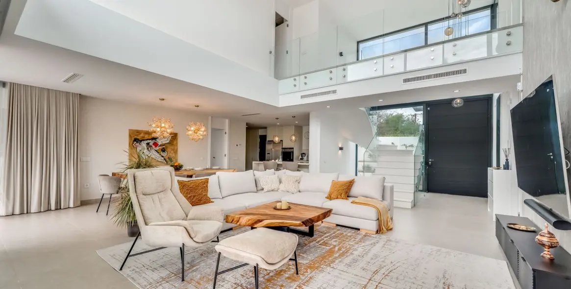 Продажа  отдельно стоящей виллы в San Pedro de Alcántara (район San Pedro de Alcántara) 6