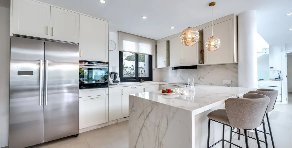 Продажа  отдельно стоящей виллы в San Pedro de Alcántara (район San Pedro de Alcántara) 8