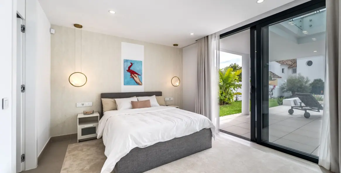 Продажа  отдельно стоящей виллы в San Pedro de Alcántara (район San Pedro de Alcántara) 20