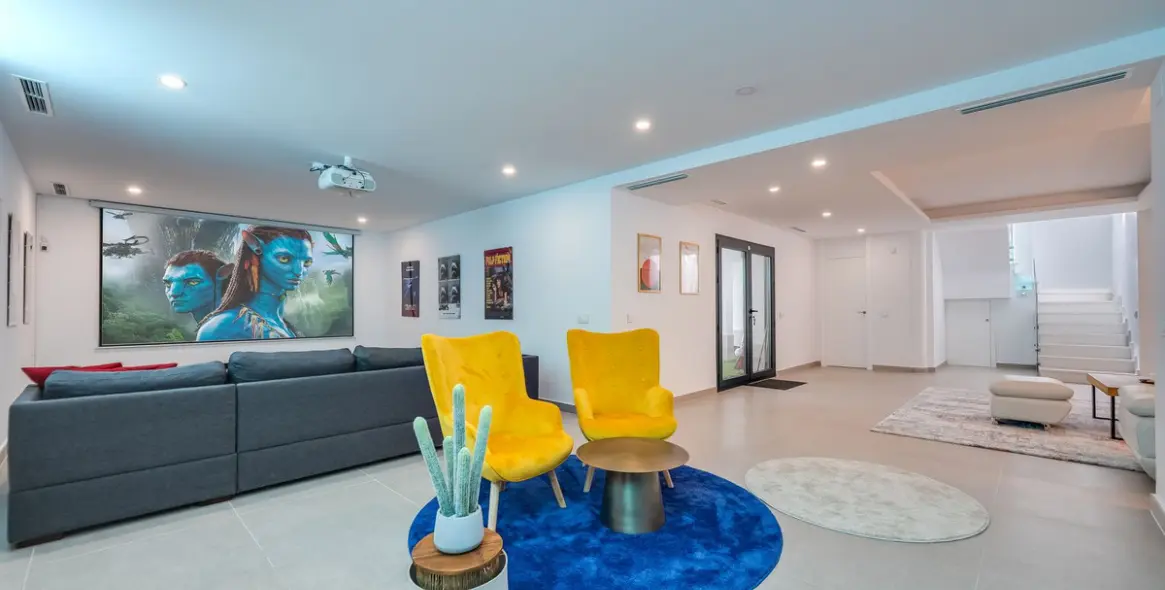 Продажа  отдельно стоящей виллы в San Pedro de Alcántara 25