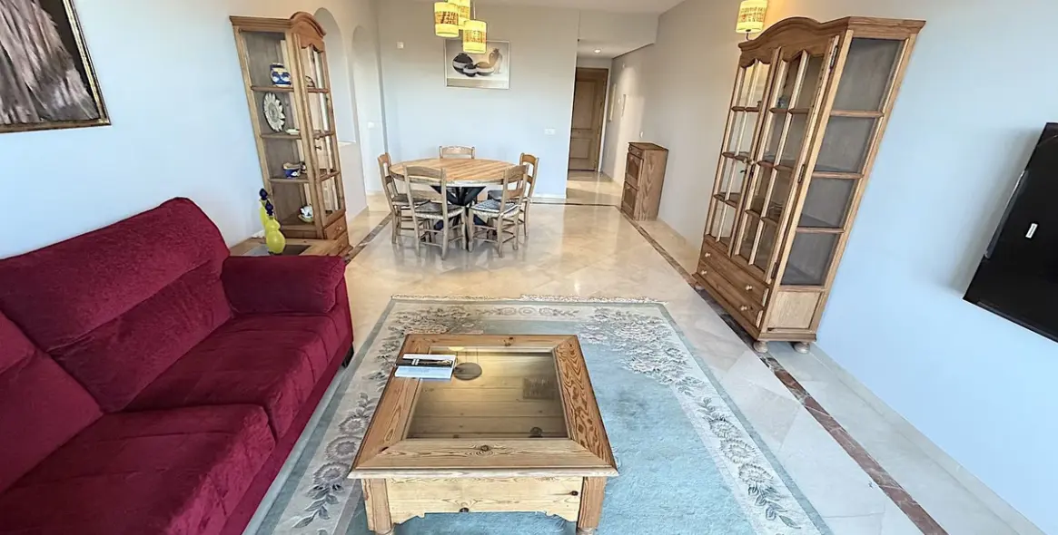 Alquiler a largo plazo de apartamento en planta media en Costalita 14