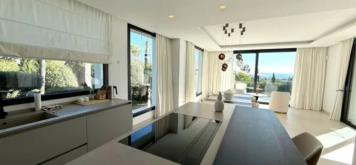 Long-term rent of detached villa in Los Flamingos 3