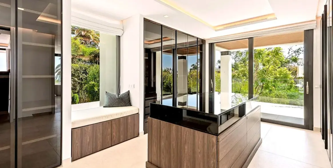 Long-term rent of detached villa in Los Flamingos 14