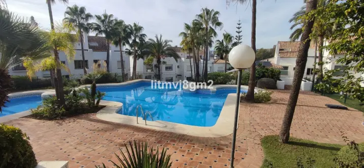 Long-term rent of townhouse in The Golden Mile 1