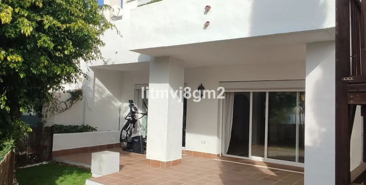 Long-term rent of townhouse in The Golden Mile 3