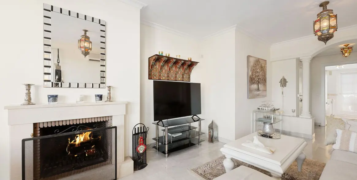 Sale of middle floor apartment in Nueva Andalucía 7