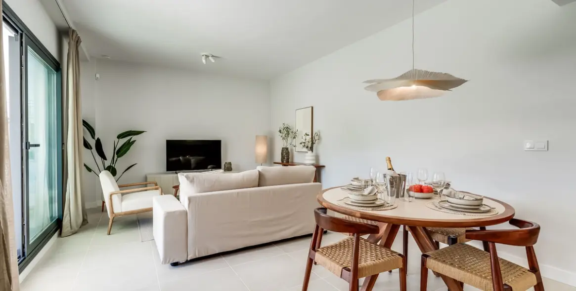 Sale of ground floor apartment in Estepona 3