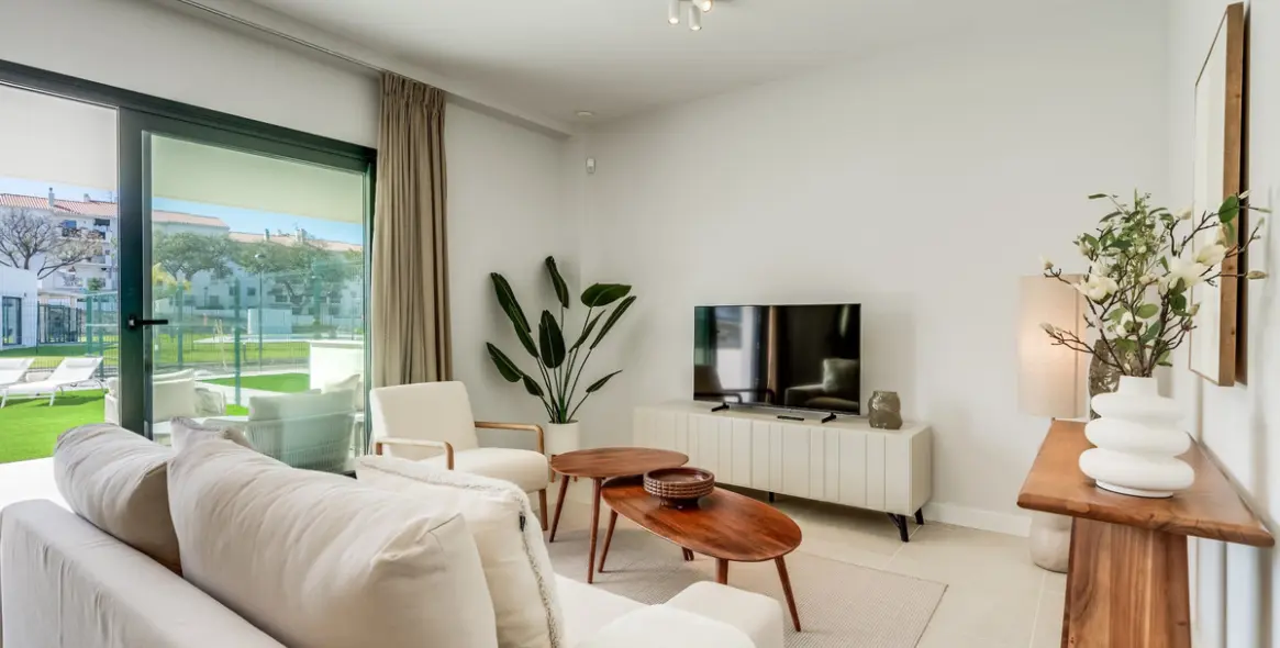 Sale of ground floor apartment in Estepona 4