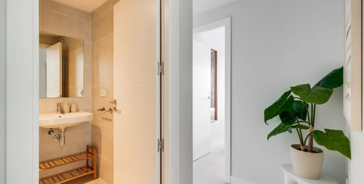 Sale of ground floor apartment in Estepona 12