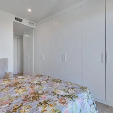 Sale of middle floor apartment in Nueva Andalucía