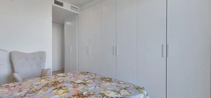 Sale of middle floor apartment in Nueva Andalucía 4