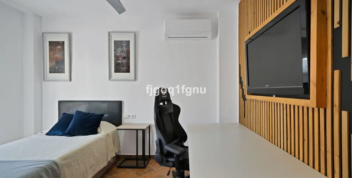 Sale of detached villa in Coín 6