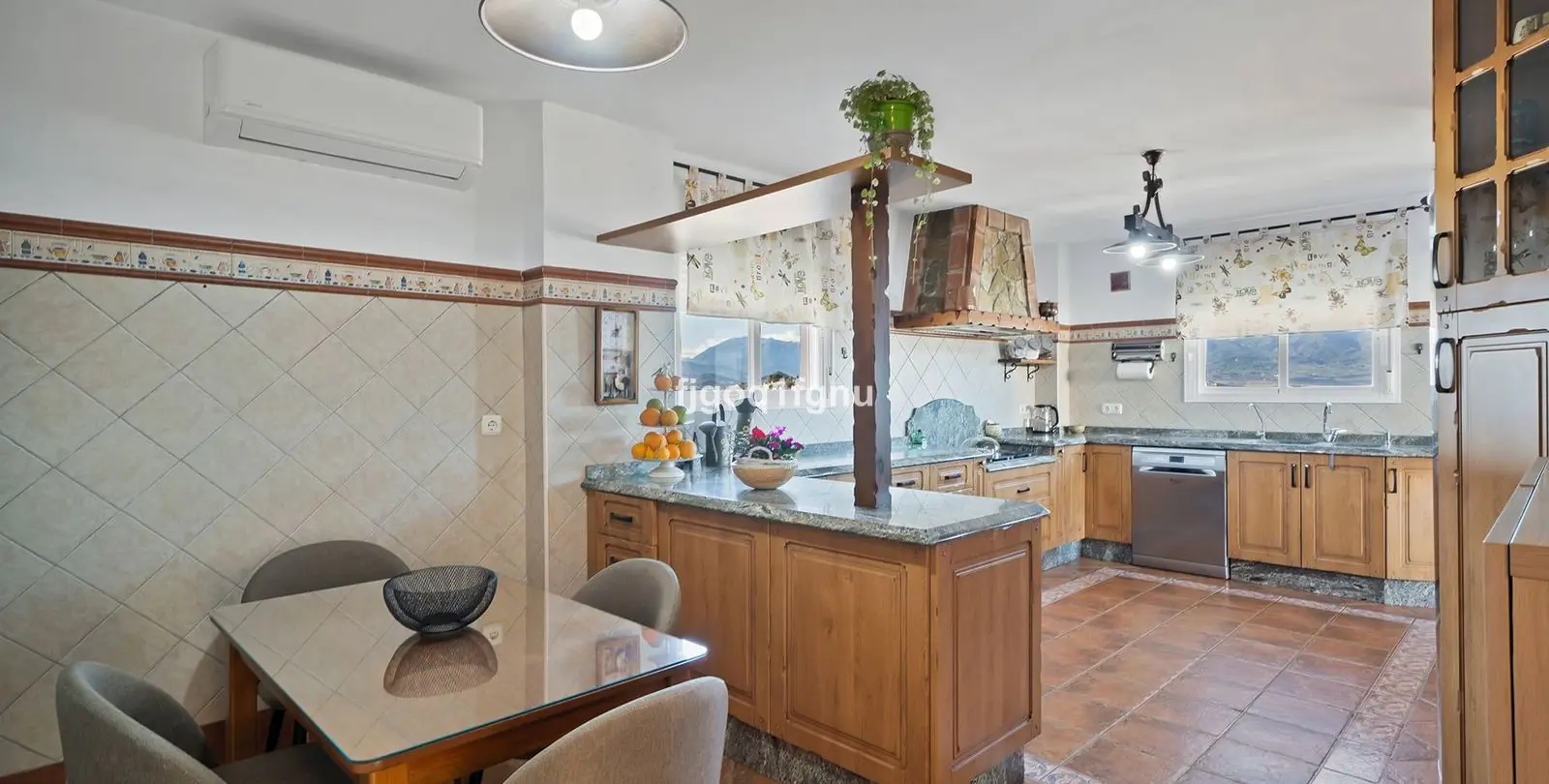 Venta de villa independiente en Coín 4