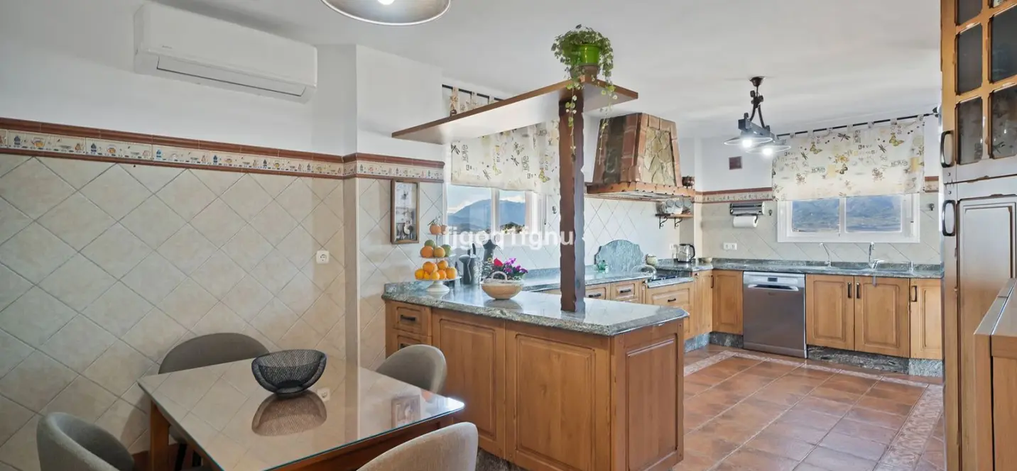 Venta de villa independiente en Coín 3