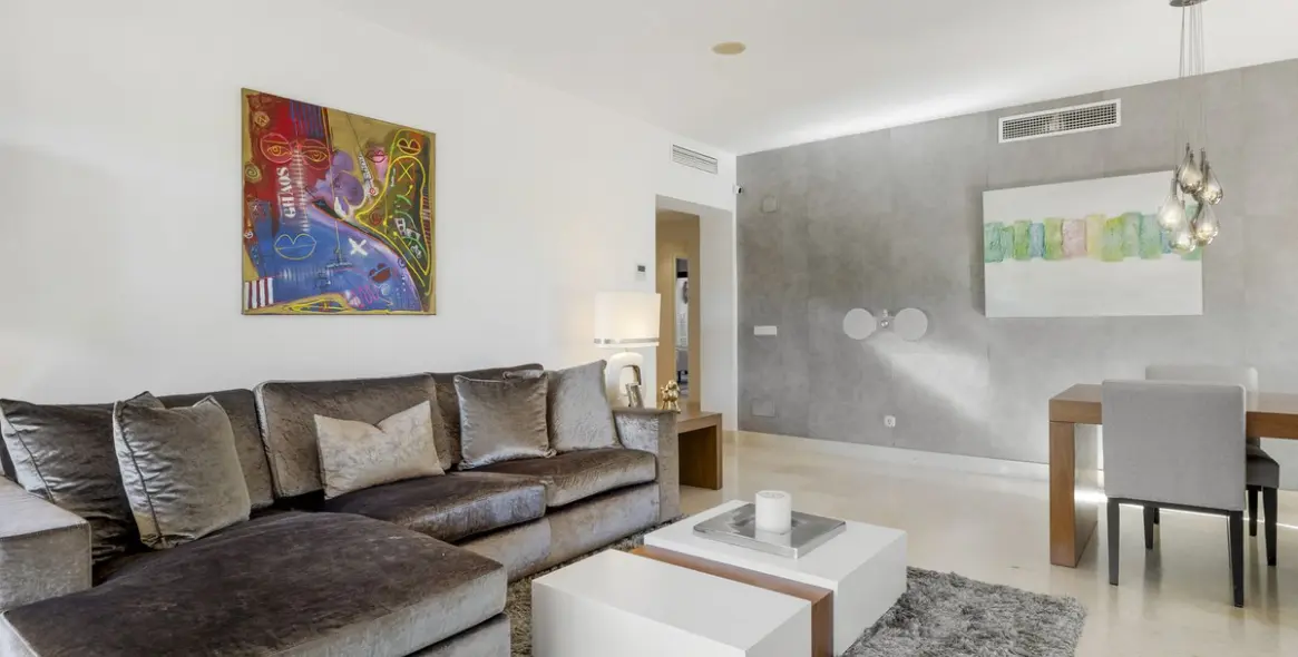 Продажа апартаментов на первом этаже в Benahavís 5