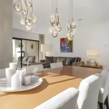 Sale of ground floor apartment in Benahavís