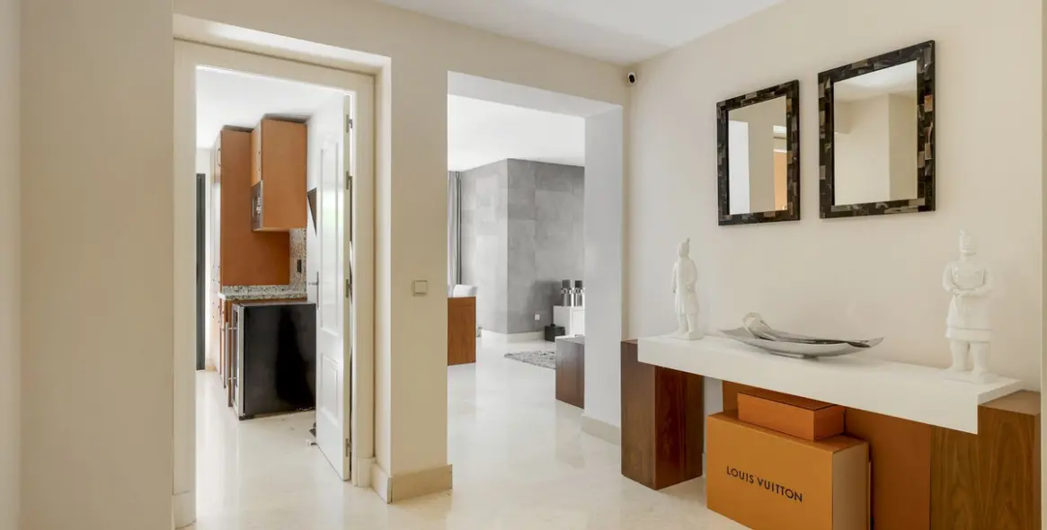 Продажа апартаментов на первом этаже в Benahavís 7