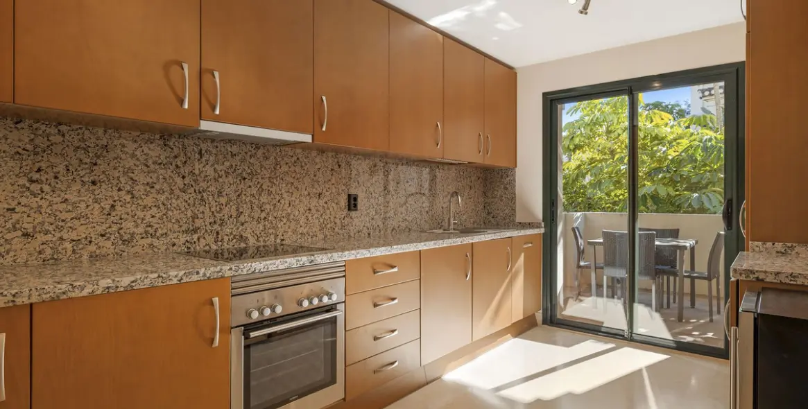 Продажа апартаментов на первом этаже в Benahavís 9