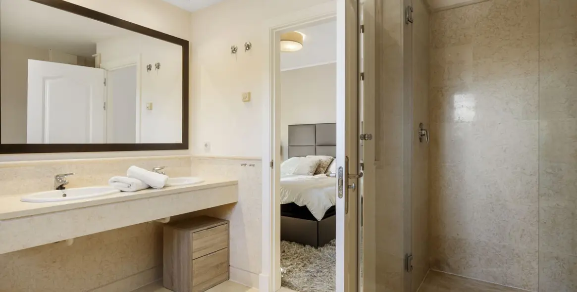 Продажа апартаментов на первом этаже в Benahavís 16