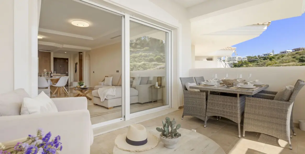 Продажа апартаментов на среднем этаже в Nueva Andalucía 2