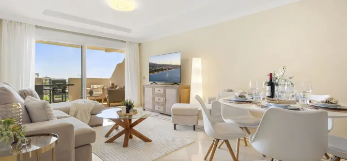 Продажа апартаментов на среднем этаже в Nueva Andalucía 3