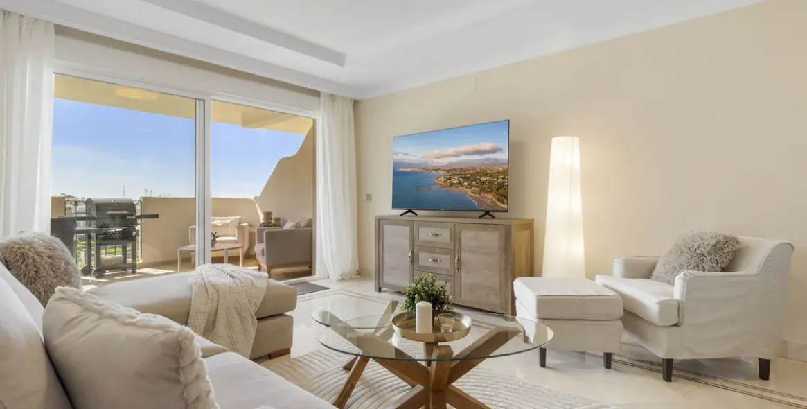 Продажа апартаментов на среднем этаже в Nueva Andalucía 5