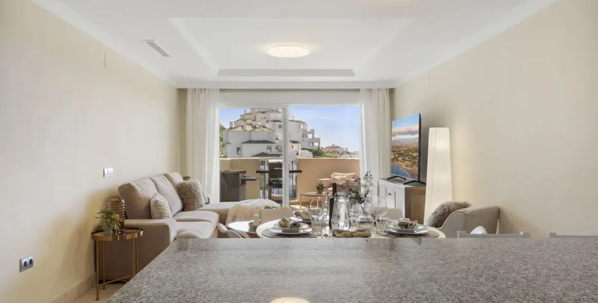 Продажа апартаментов на среднем этаже в Nueva Andalucía 8