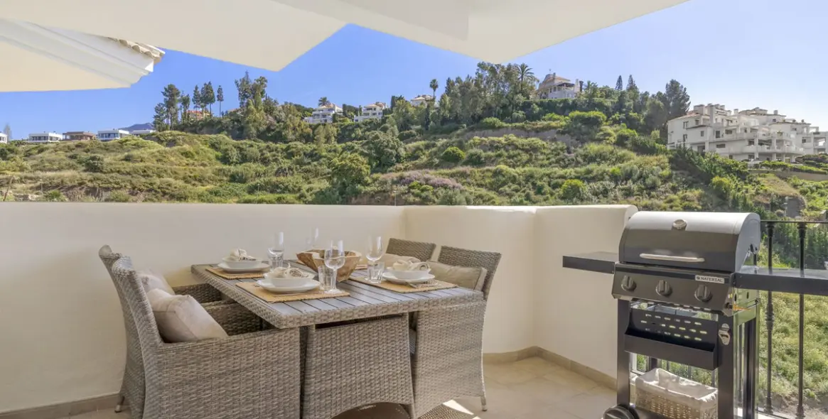 Продажа апартаментов на среднем этаже в Nueva Andalucía 16