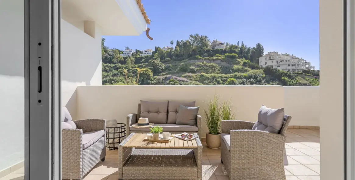 Продажа апартаментов на среднем этаже в Nueva Andalucía 17