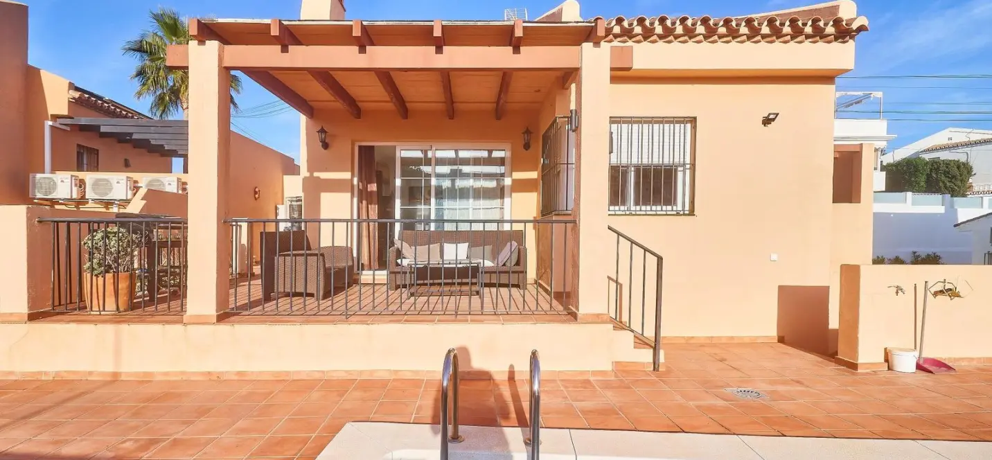 Venta de villa independiente en El Faro 1