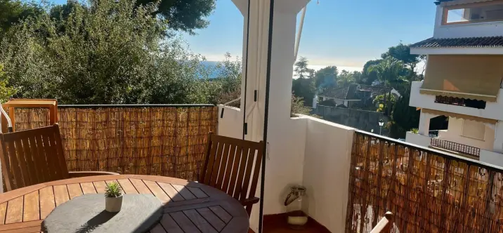 Sale of middle floor apartment in Nagüeles 2