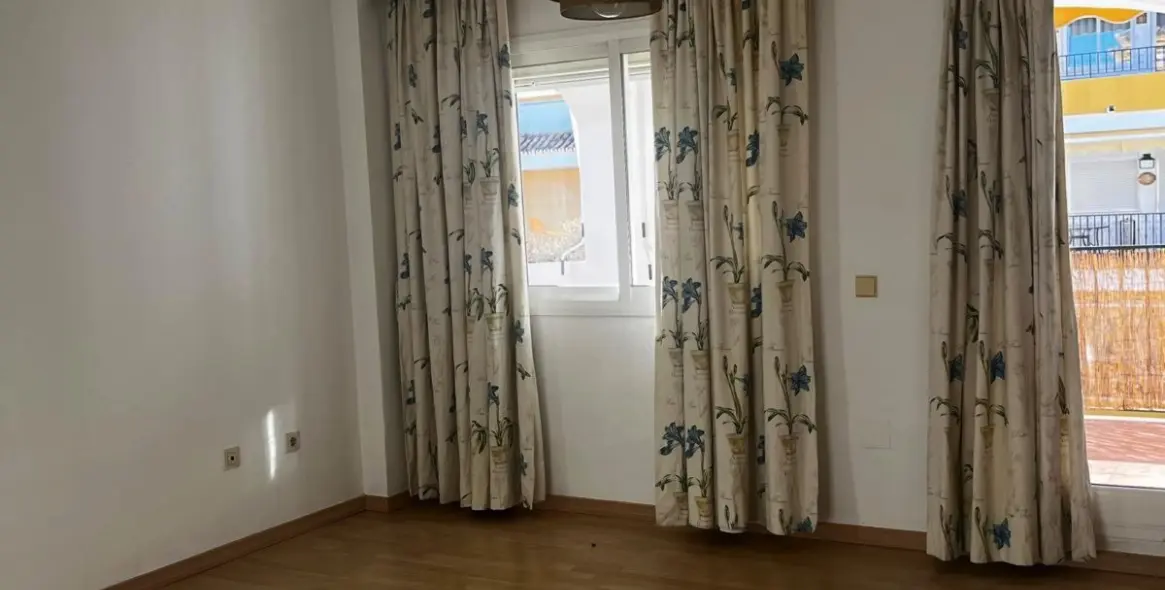 Sale of middle floor apartment in Nagüeles 18