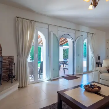 Продажа  отдельно стоящей виллы в Alhaurín el Grande