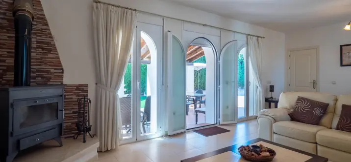 Продажа  отдельно стоящей виллы в Alhaurín el Grande 2