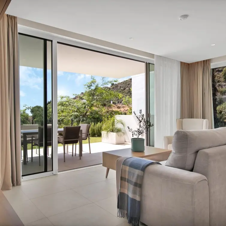 Venta de apartamento en planta baja en Ojén