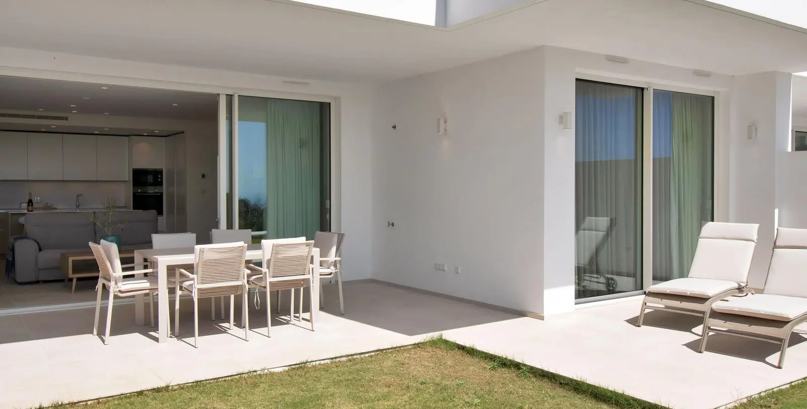 Venta de apartamento en planta baja en Ojén 30