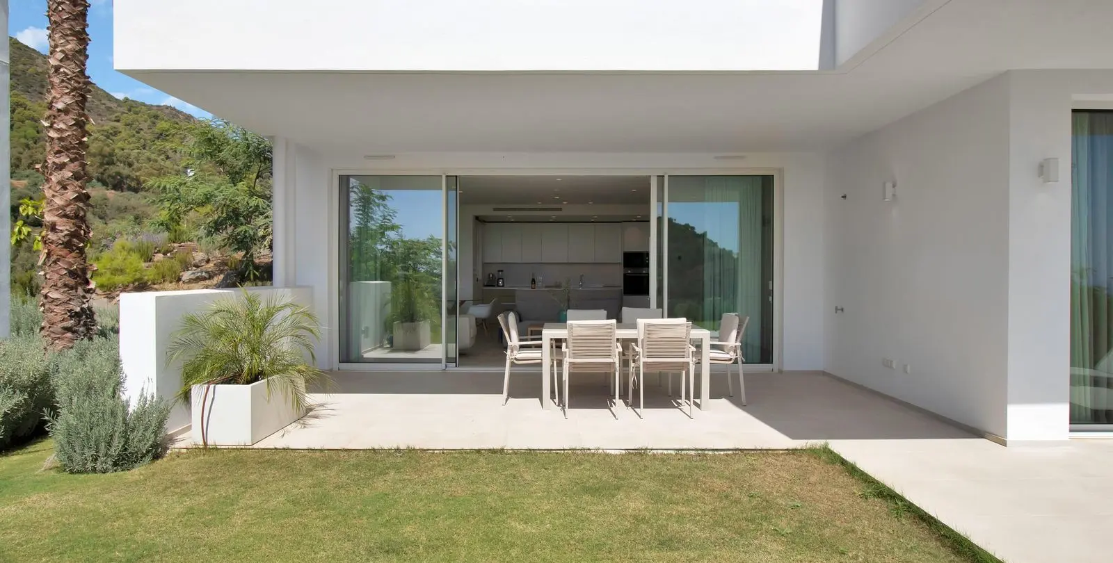 Venta de apartamento en planta baja en Ojén 31