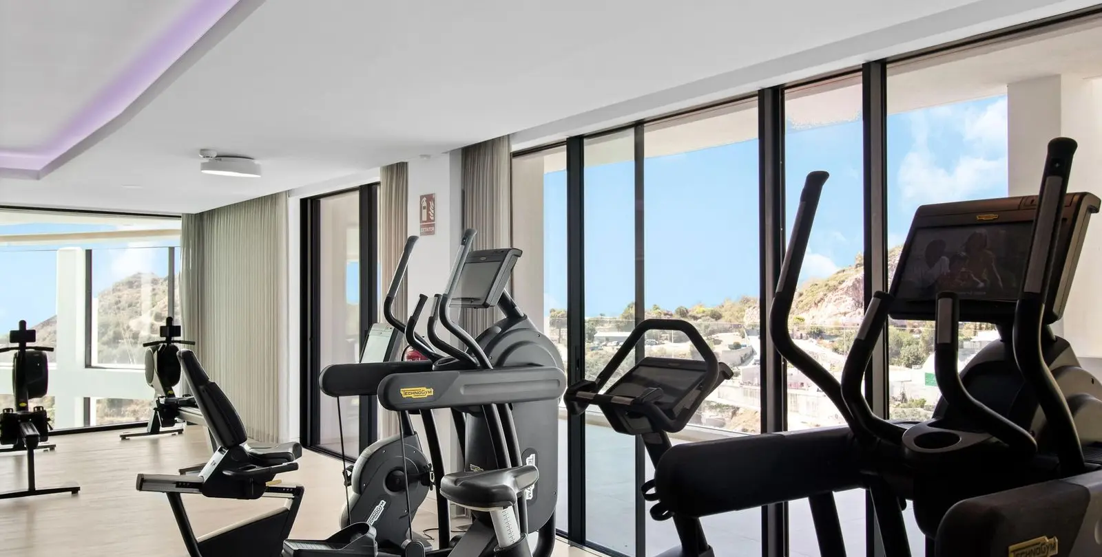 Venta de apartamento en planta baja en Ojén 48
