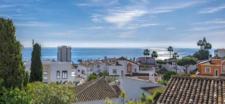 Sale of detached villa in Riviera del Sol 0