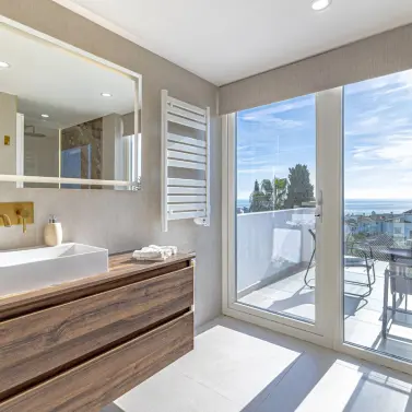 Sale of detached villa in Riviera del Sol