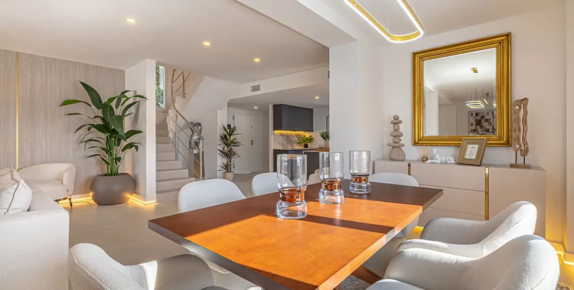 Sale of detached villa in Riviera del Sol 5