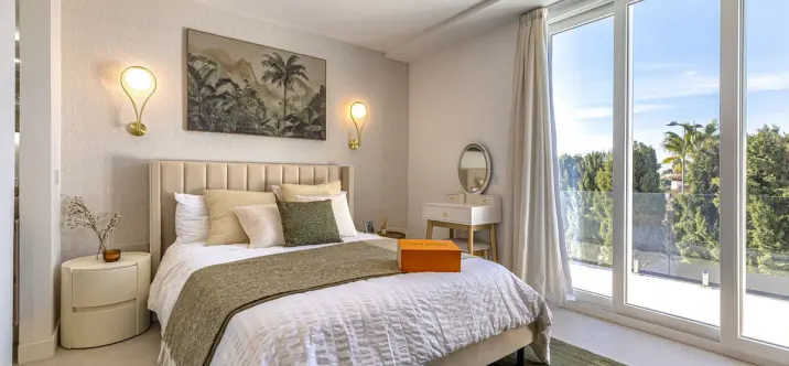 Sale of detached villa in Riviera del Sol 3