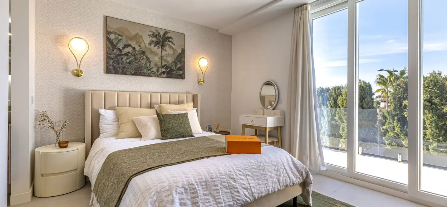Sale of detached villa in Riviera del Sol 3
