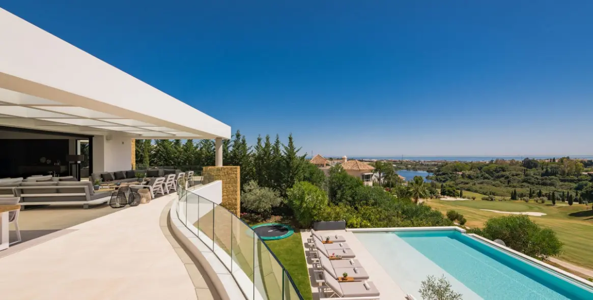 Продажа  отдельно стоящей виллы в Benahavís 1