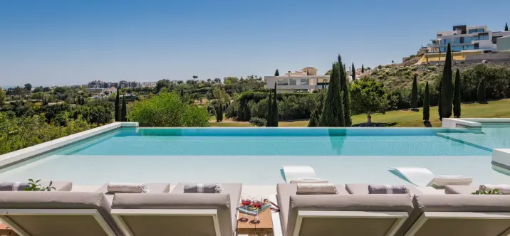 Oтдельно стоящая вилла R4367377 2