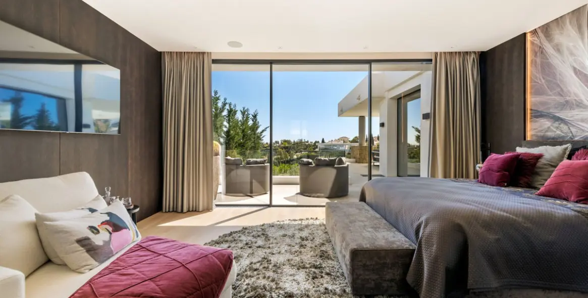 Продажа  отдельно стоящей виллы в Benahavís 14