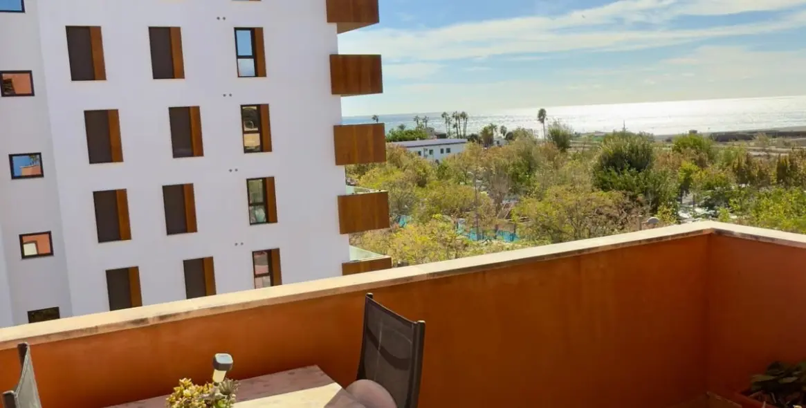 Long-term rent of middle floor apartment in Torre del Mar 2