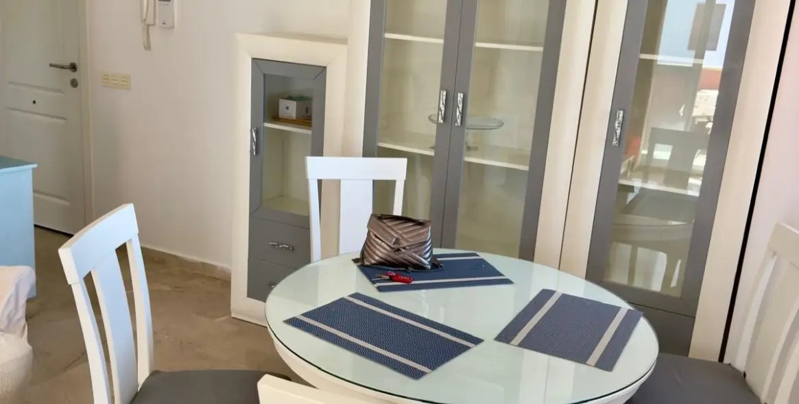 Long-term rent of middle floor apartment in Torre del Mar 11